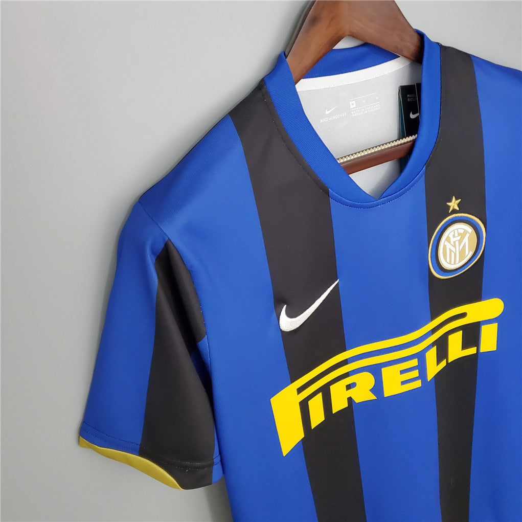 2008/2009 Inter Retro Home Kit