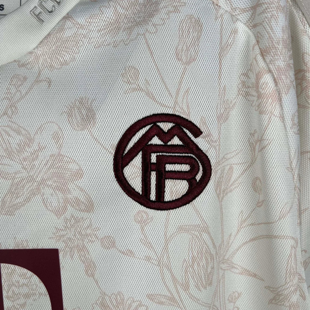2023/2024 Bayern Munich Third Away Kit