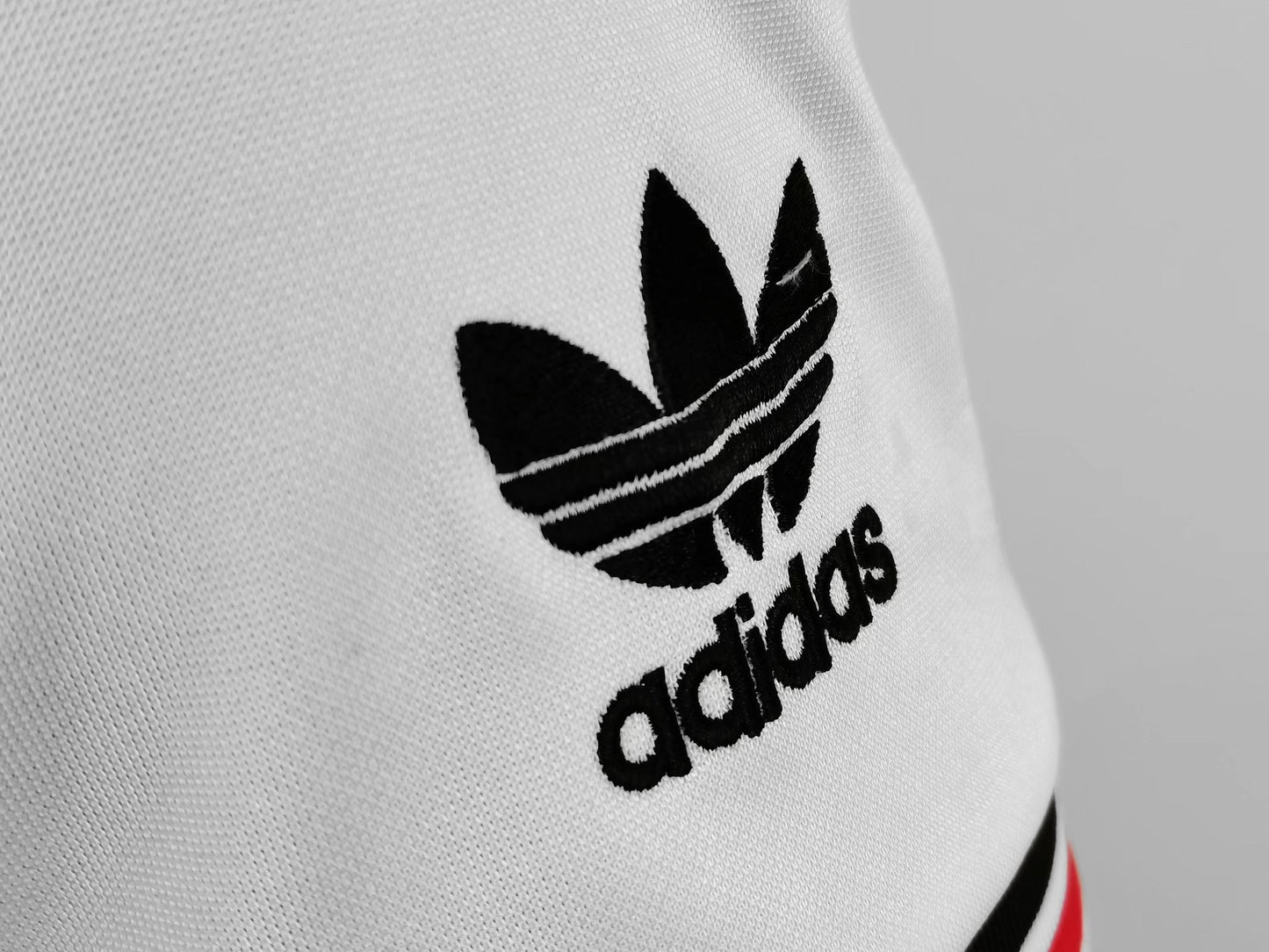 1985/1986 Retro Manchester United Away Football Kit