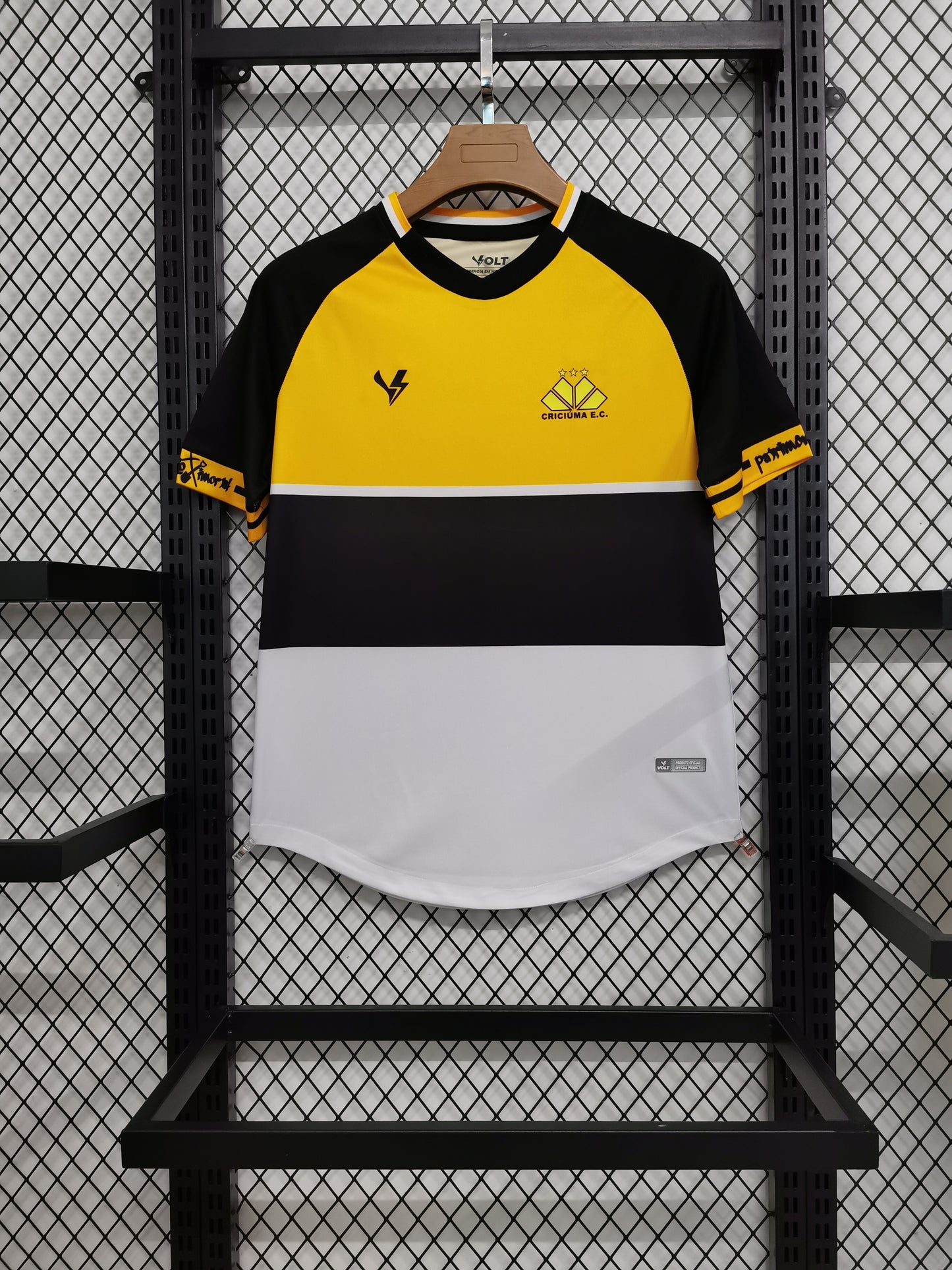 2023/2024 Criciuma Home Kit