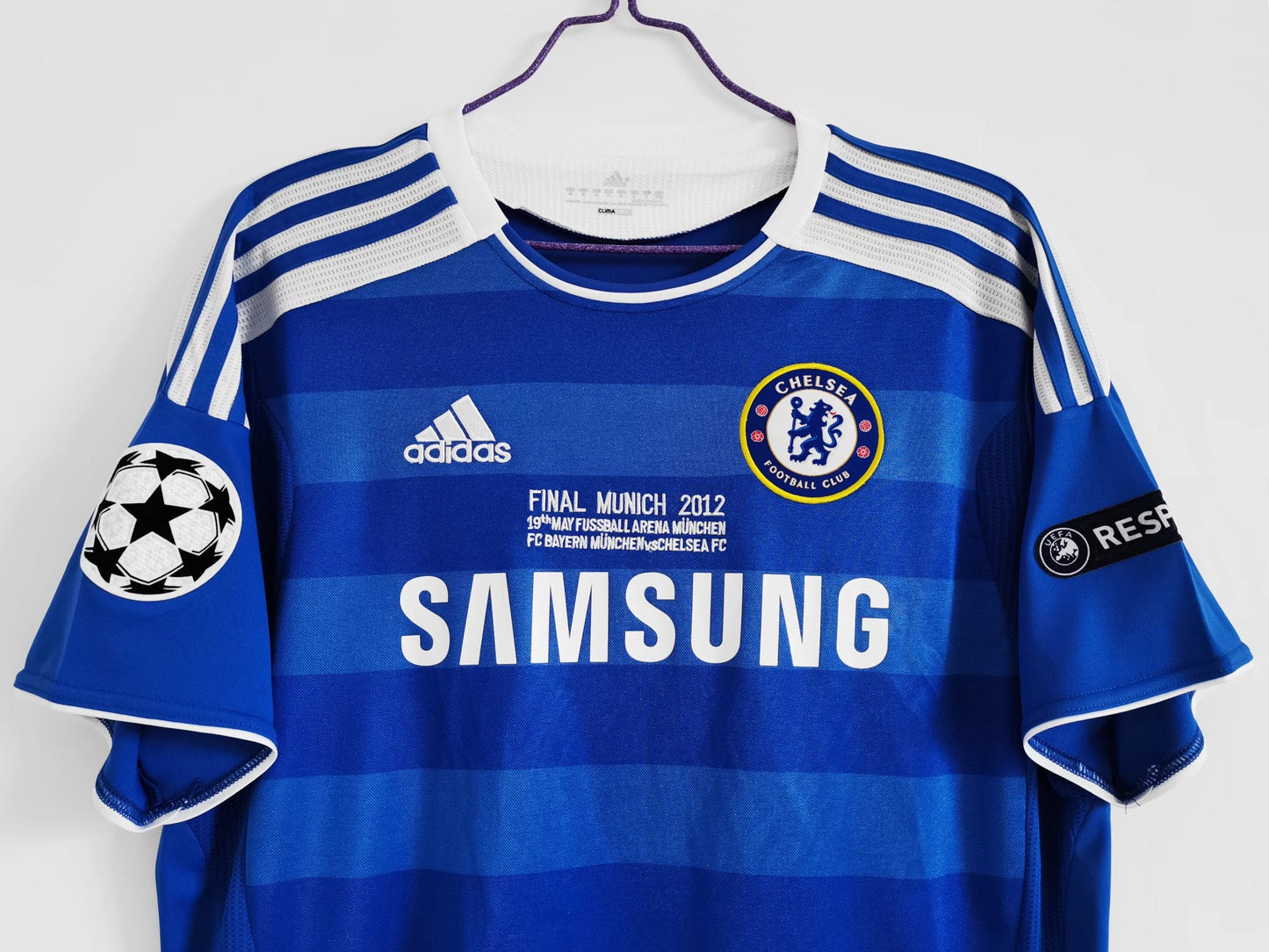 2011/2012 Retro Chelsea Champions League Final Football Kit