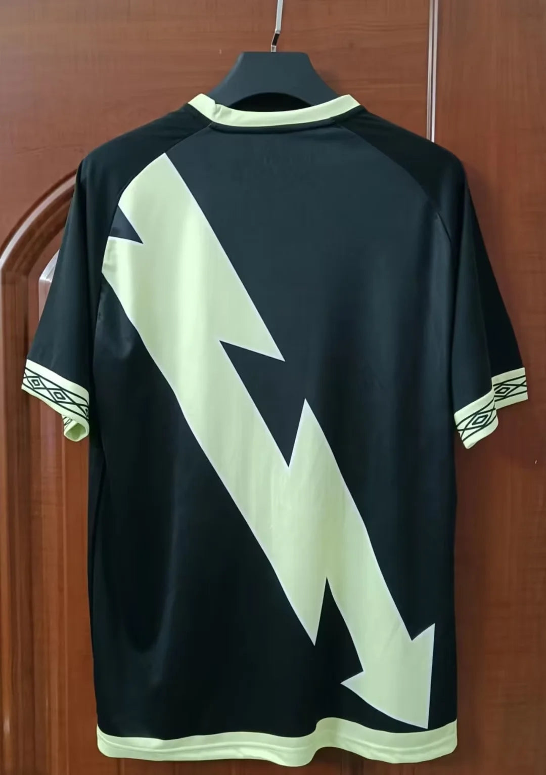 2022/2023 Rayo Vallecano Third Away Kit