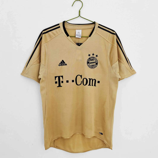 2004/2005 Bayern Munich Away Kit